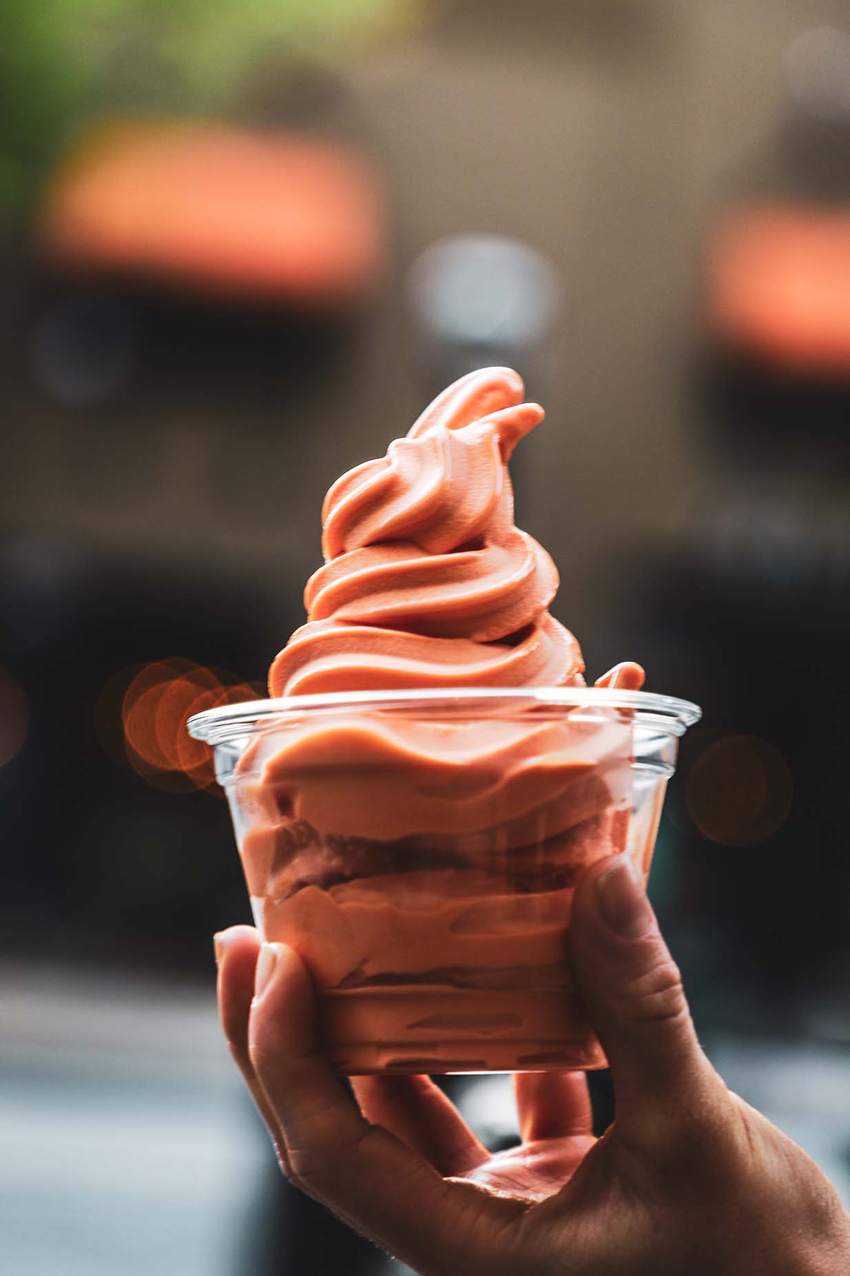 Glace à l'italienne Glace à l'italienne de couleur rose